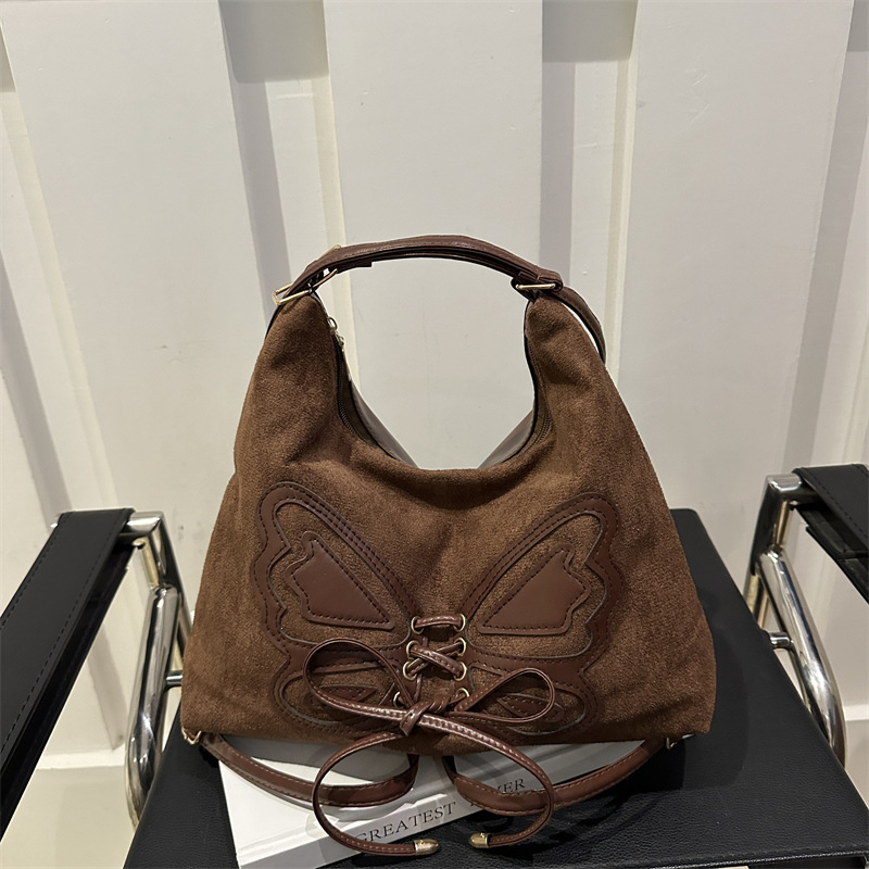 Picture of Large-Capacity Bow Backpack 2024 Autumn and Winter New Retro Shoulder Bag High-Quality Commuter Tote Women's Bag