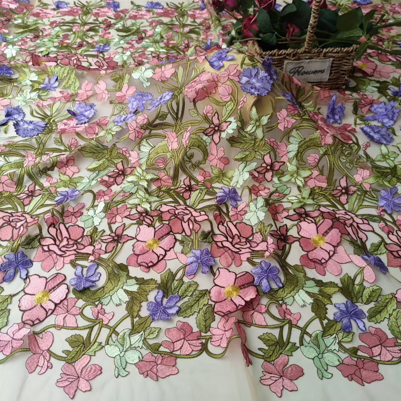 Three-dimensional embroidery mesh embroidery full lace flower high-set dress fabric hand-ordered flowers