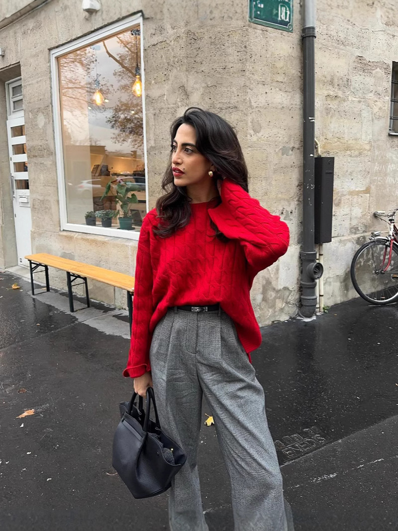 Picture of European and American New Cross-Border Women's Loose Red American Retro Sweater Versatile Pullover Mid-Length Sweater