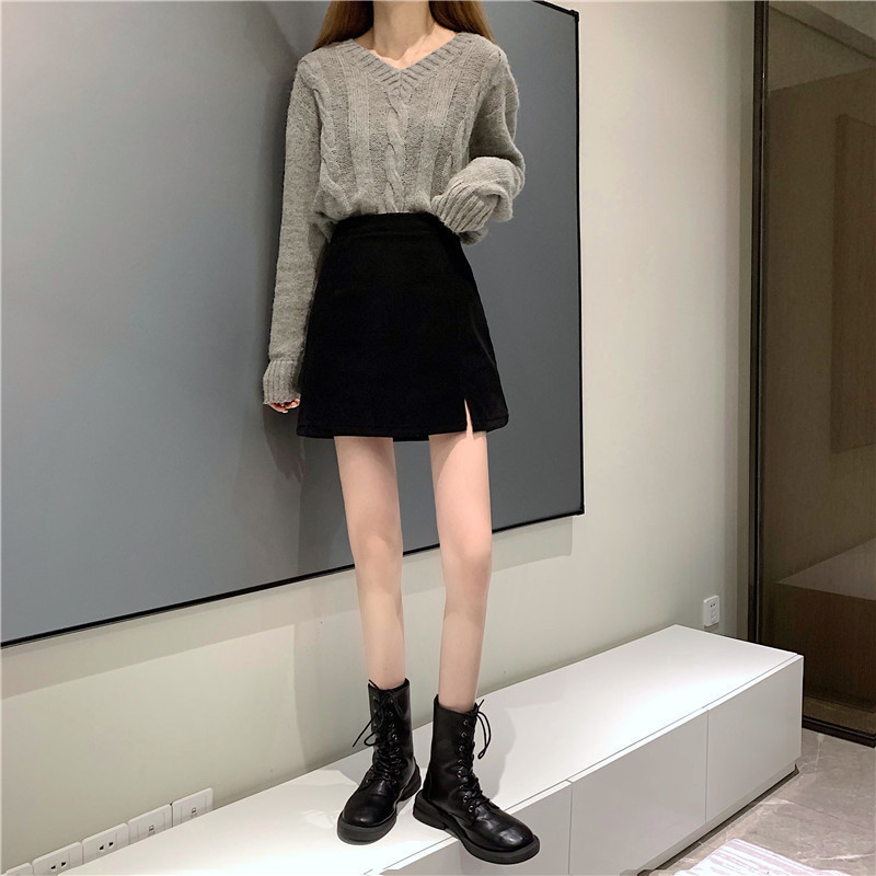 Corduroy Skirt Women's Autumn and Winter 2023 New Vintage Split High Waist Slim A- line Hip Fashionable Skirt