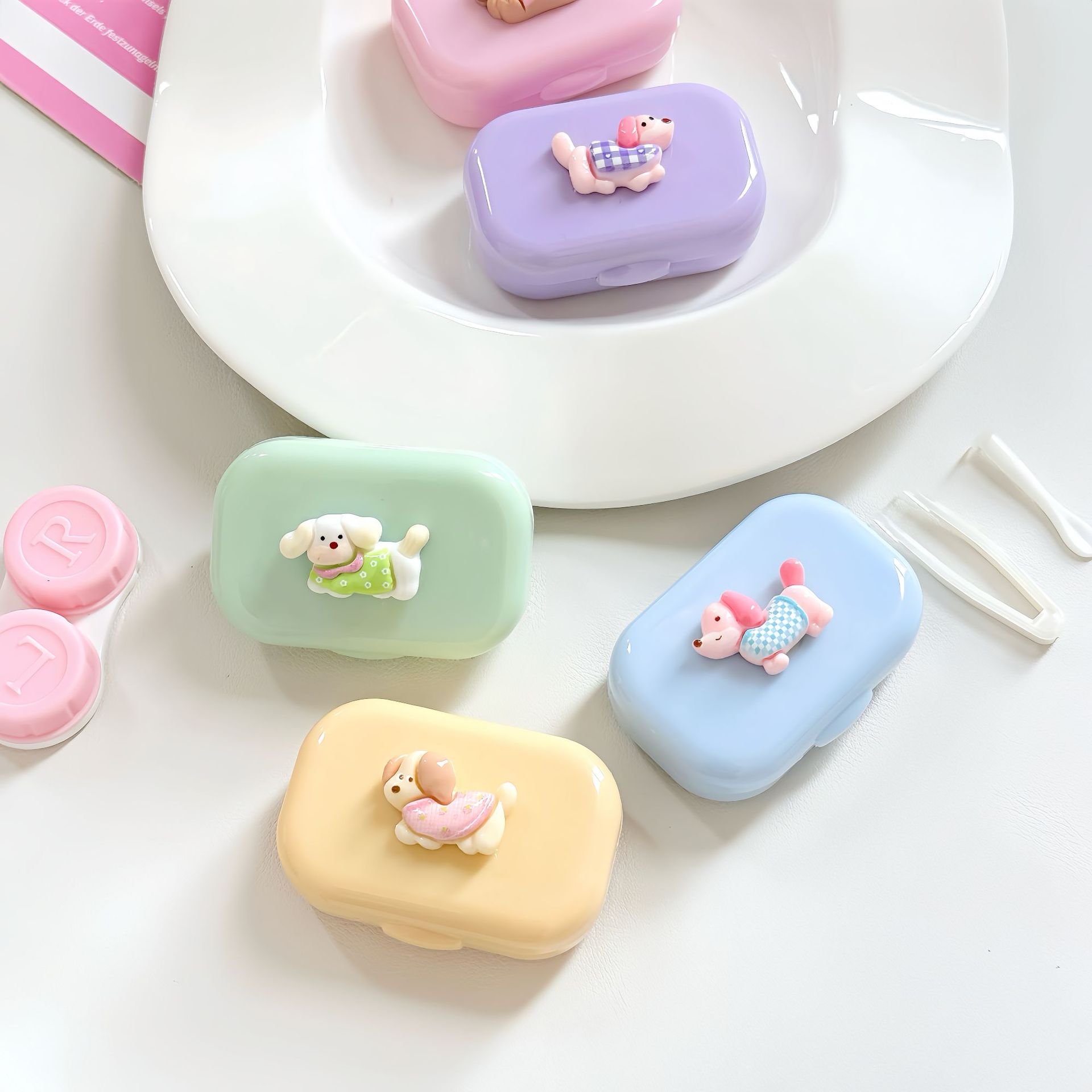 Picture of Cute Little Animal Cartoon Contact Lens Case, Contact Lens Storage Box, Care Companion with Mirror, Girl Ins Wholesale