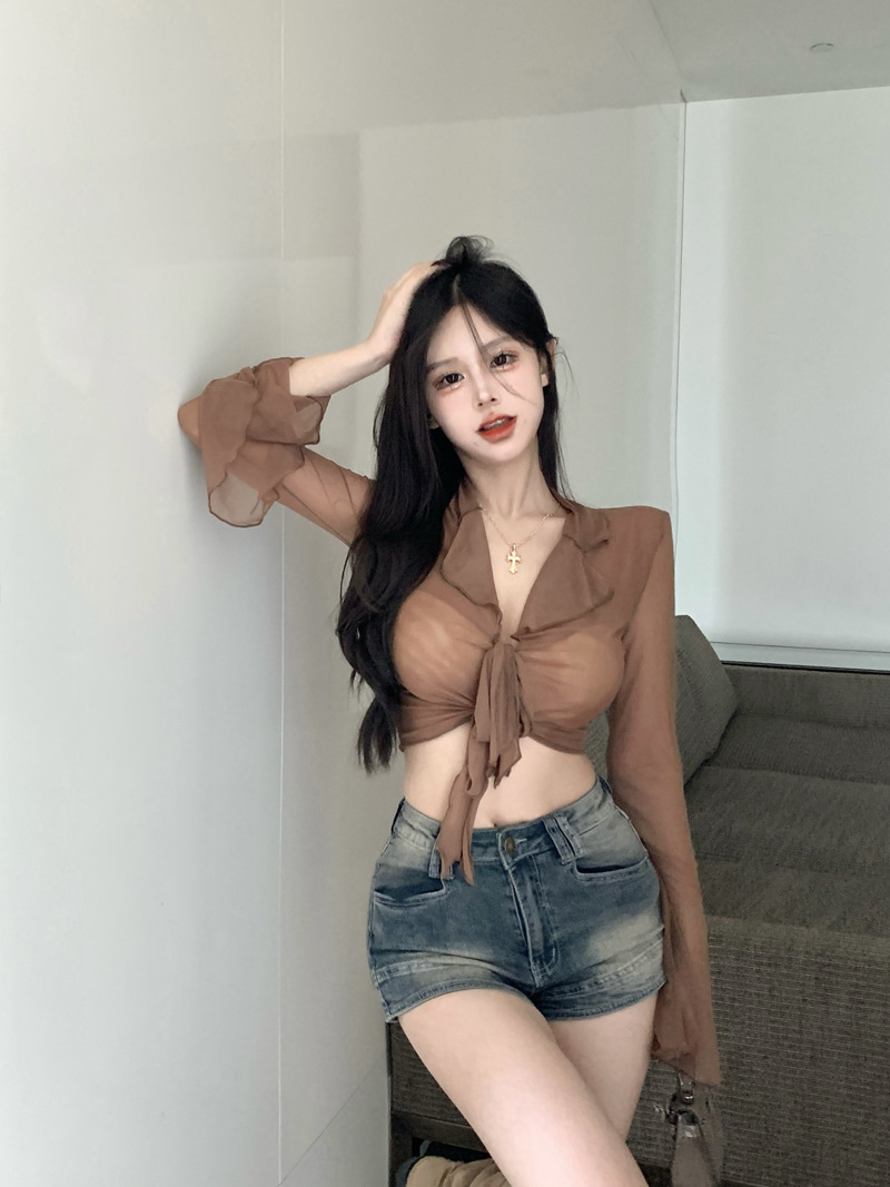 Picture of Strappy Hot Girl Slimming Top Spring and Summer Slim-Fit Ultra-Short Women's Shirt with Retro Design New Base Shirt