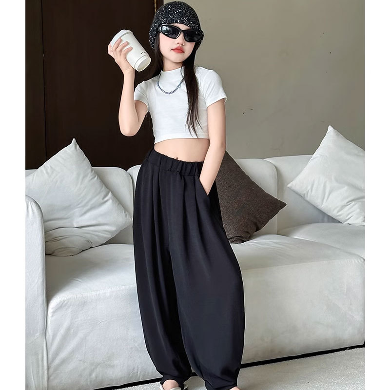 Picture of Girls' White Short-sleeved Summer Western-style Children's Short Jazz Top Navel T-shirt Street Dance Slim-fit Half-sleeve Trendy