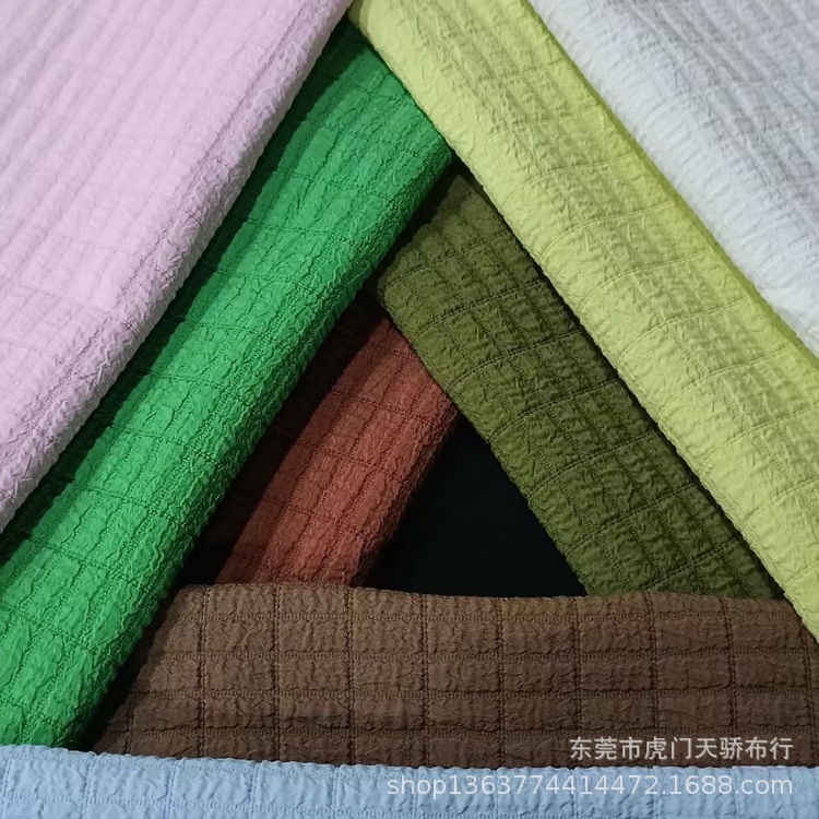 Spot supply woven double bubble Plaid jacquard small rectangular Plaid brilliant Plaid jacquard clothing material