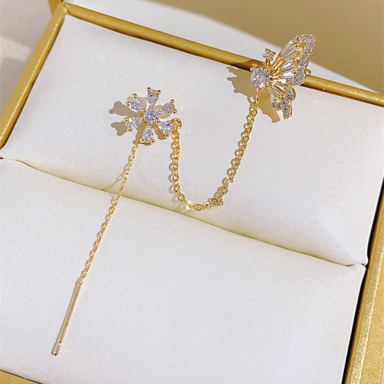 Douyin's Same Butterfly Flower One-Piece Earrings and Ear Bone Clips for Women Korean Style Cold Style Smart Butterfly Ear Wire