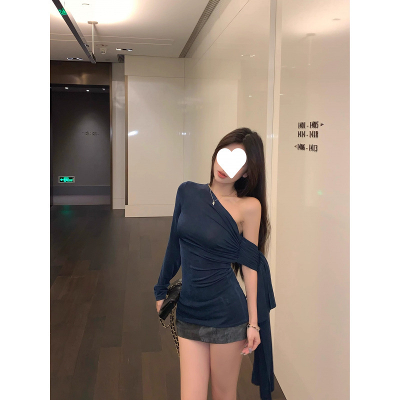 Trendy Off-Shoulder Long-Sleeve Top for Women Early Autumn 2025 New Slim Fit Irregular Stylish Niche Blouse