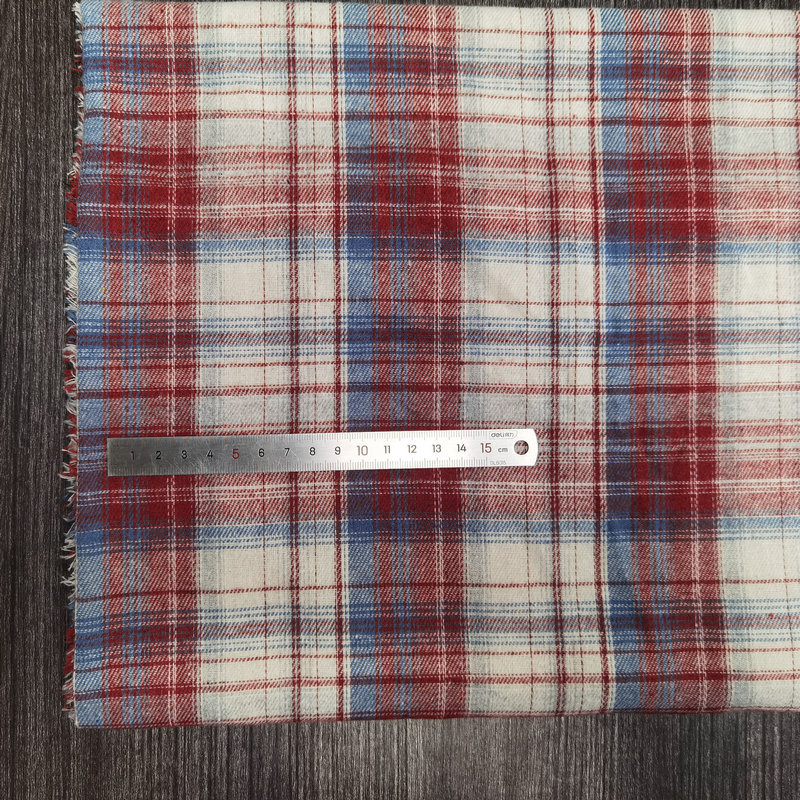 Picture of in stock brushed plaid fabric spring and summer women's shirt cloth 21 polyester cotton woven flannel plaid lining