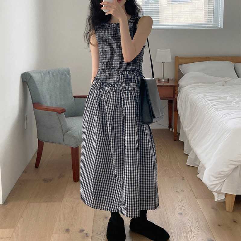 Korean New Plaid Sleeveless Dress for Women, This Year’S Popular Style, Waist-Cinching French Long Skirt