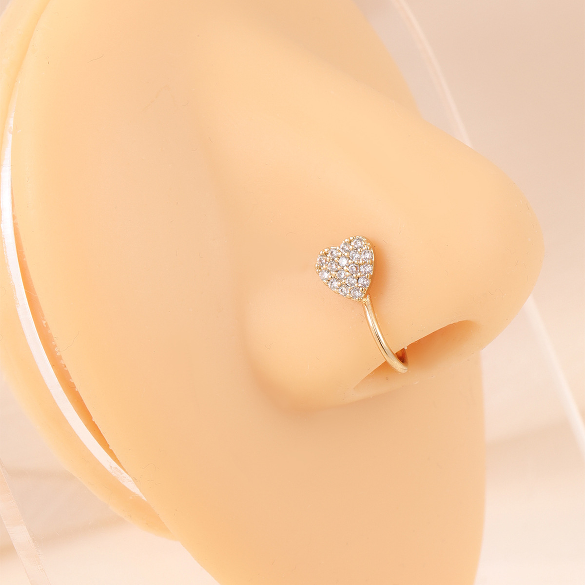 European and American hip-hop style micro-inlaid zircon love niche design nose clip non-perforated nose nail personality versatile nose ring