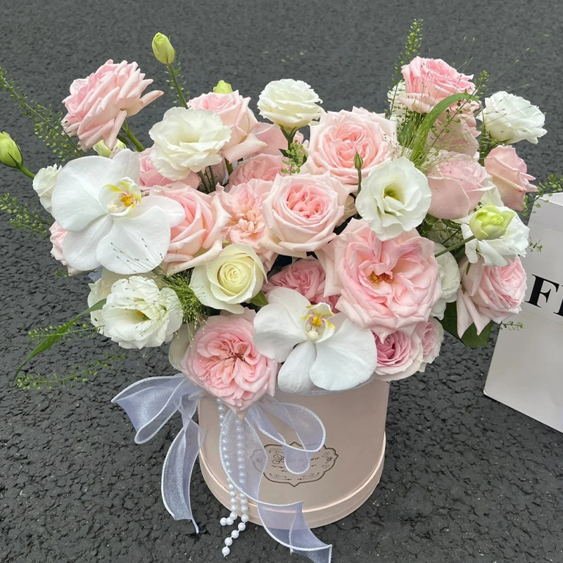 Flower Love White Set Three-round Hug Bucket Flower Bundle Flower silver Gift Box Flower Decoration Packaging Materials