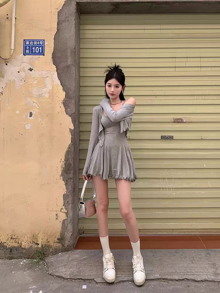 Pure Wind suit Women's Milk Short Cardigan Jacket Spring and Autumn Waist Sweet Spicy Sling dress Salt Two-piece Set