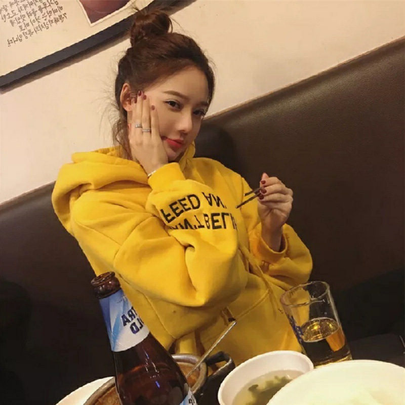 Picture of Quality 2022 Winter Hong Kong Style Artistic Retro Velvet Sweater Women's Pile Collar Women's Sweater Primary Source