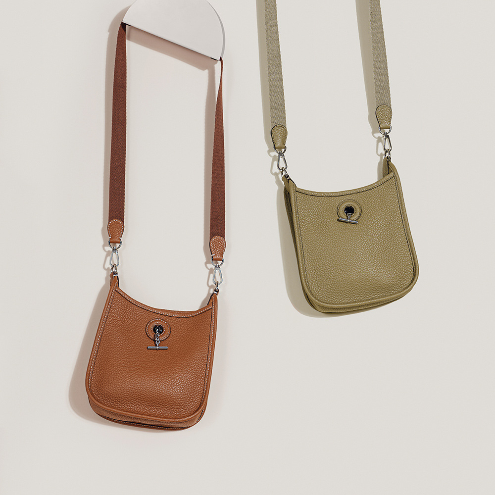 Middle Ancient Vespa Bag 2025 Spring New Korean Style Head Layer Cowhide Shoulder Bag Retro Ribbon Crossbody Small Bag