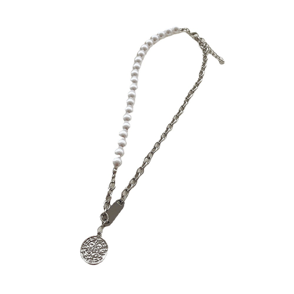 Picture of Korean ins Cold Wind Round Brand Necklace Female Niche Design Sense Internet Celebrity Hip Hop Trendy choke Collar Clavicle Chain