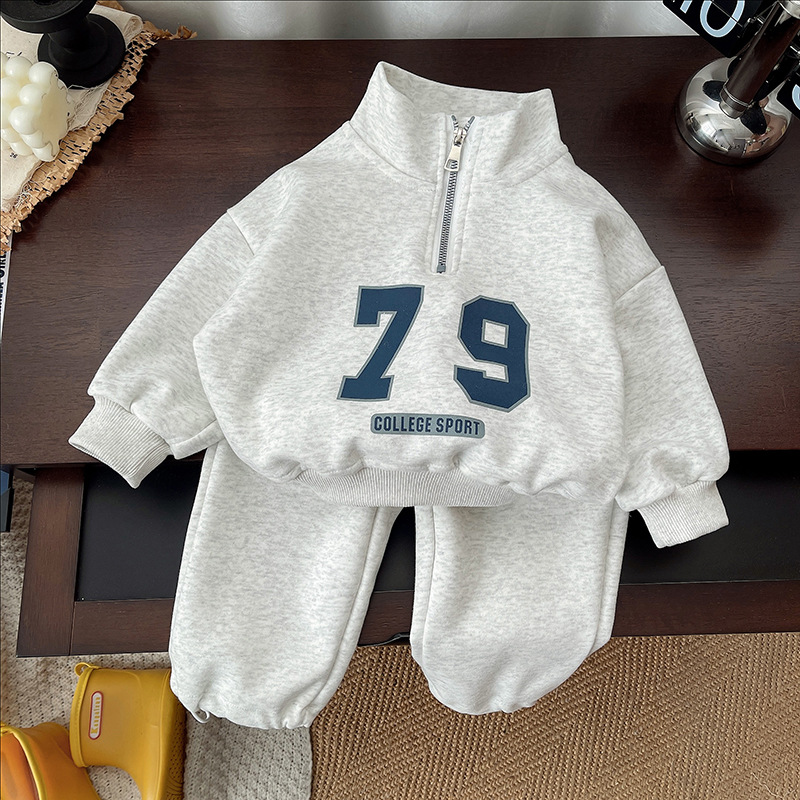 Picture of Children's Spring suit Boy's Handsome Two-Piece Fashionable 2025 New Spring and Autumn Sports Sweat suit for Little Girls
