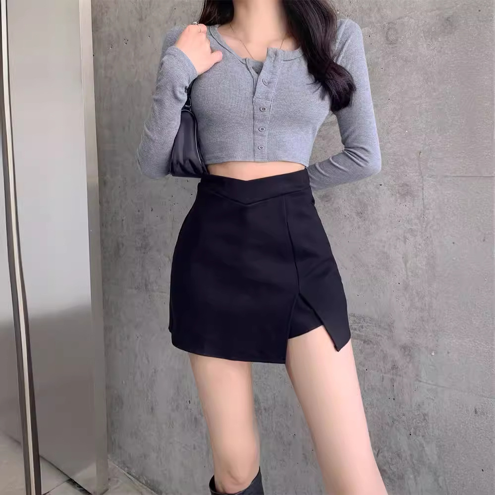 Design Sense High Waist Slim Split Sexy Hip Short Skirt Black Skirt Women's Summer 2023 New Pure Desire