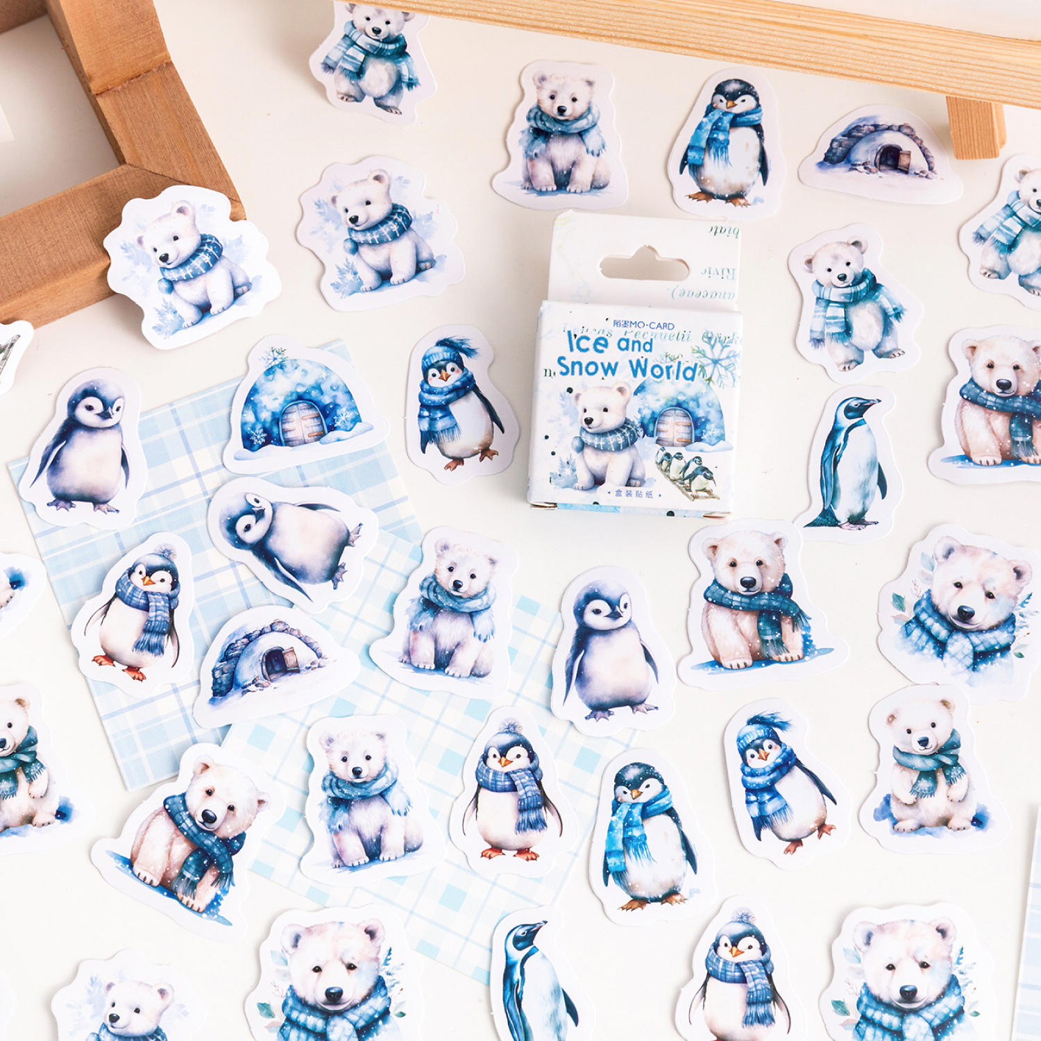 Mo Mo Mo boxed stickers Ice and Snow World multiple boxed Journal decorative material stickers 45/46 pieces into 6 types