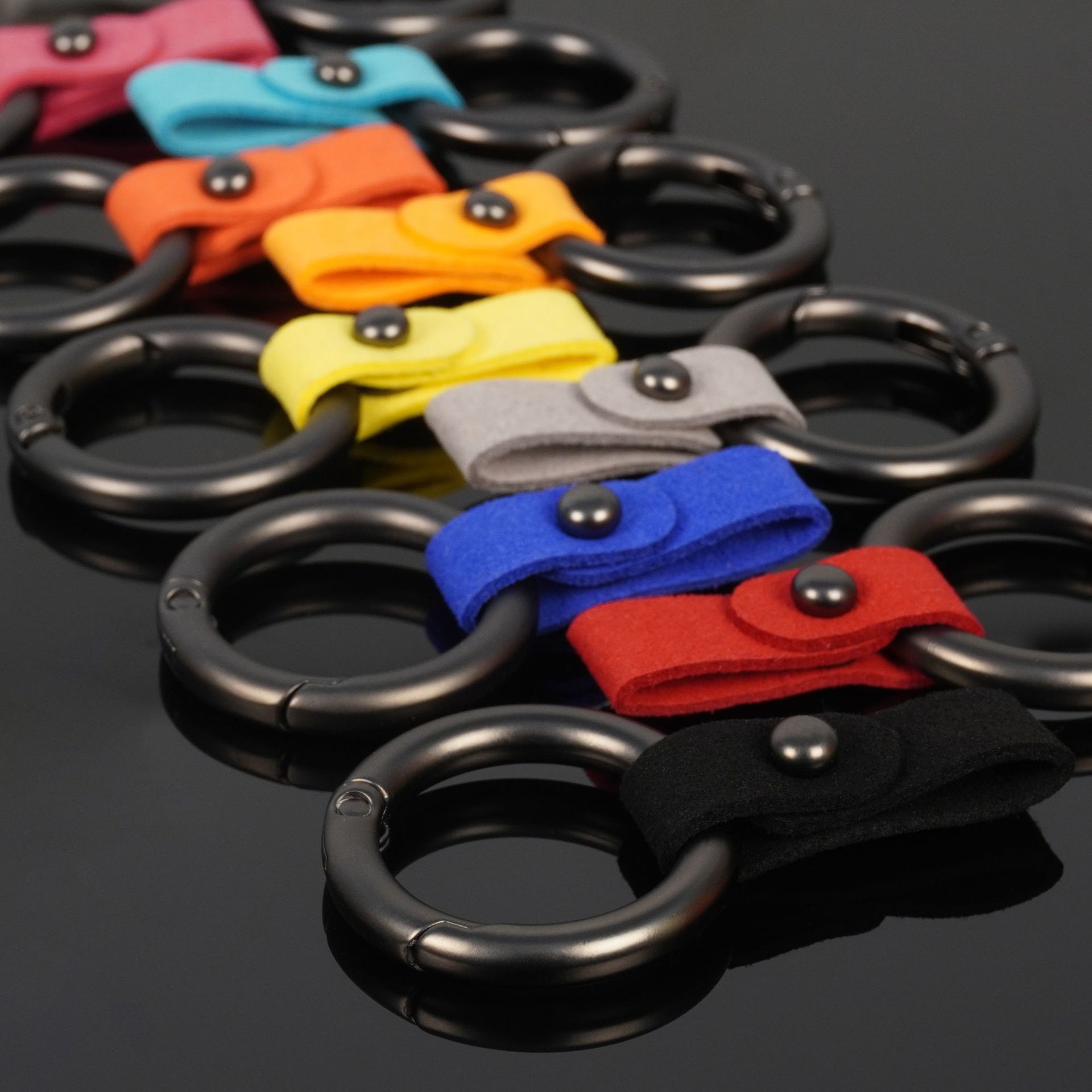 Suede car keychain ring small pendant ring buckle lanyard car key ring car rope for men and women