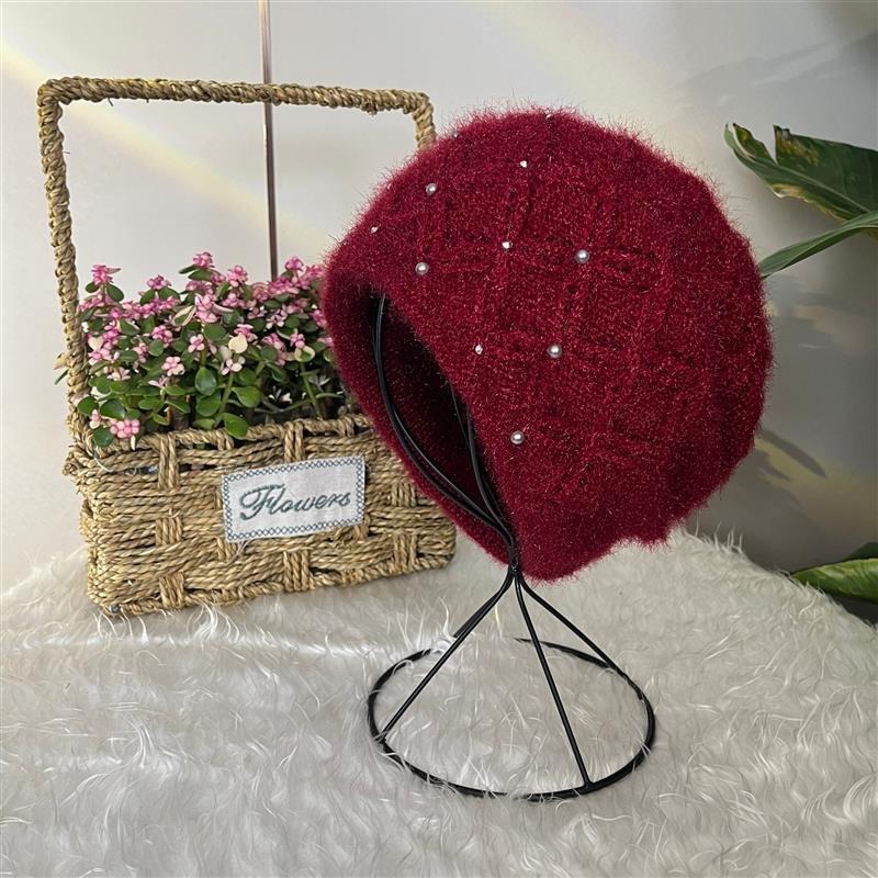 Picture of New Thickeneded Squirrel Velvet Warm Pile Hat K-Style Versatile Winter Large Head Circumference Ear Protection Knitted Woolen Hat for Women