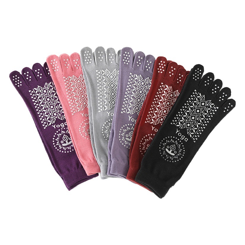 Yoga socks cross-border manufacturers wholesale party yoga studio supply Taobao spell more fire mountain yoga socks supply