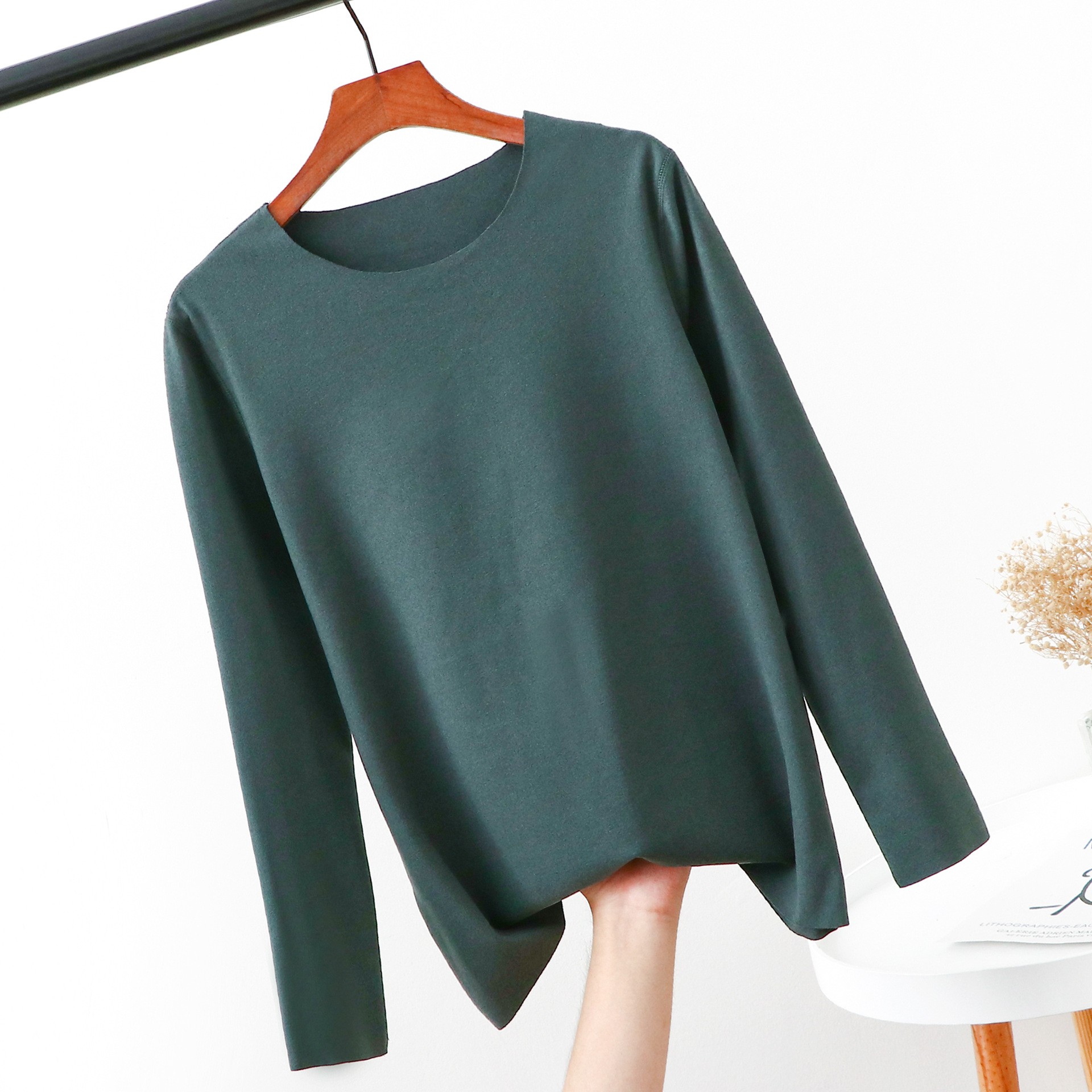 Picture of Add fat to increase the size of fat MM200 kg seamless velvet crew neck bottoming shirt long sleeve thermal underwear jacket women's autumn clothing