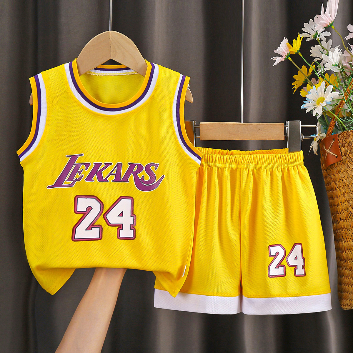 Picture of Children's short-sleeved ball suit boys sportswear girls quick-drying breathable shorts big children's children's clothing wholesale