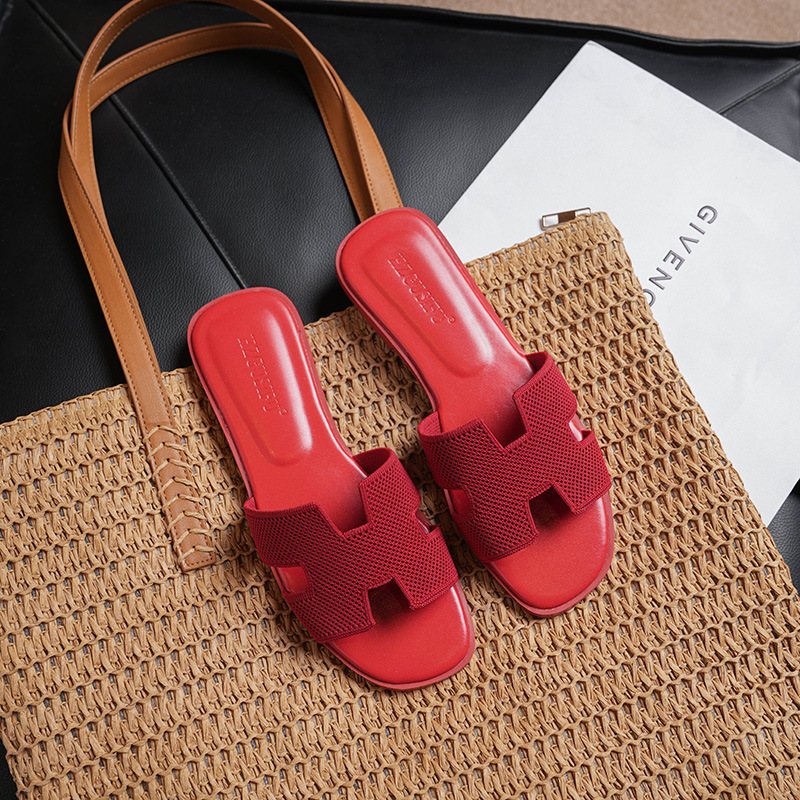 Picture of Slippers Women's Outer Wear 2025 New Summer Fashion All-match Flat Slippers Beach Travel Sandals Comfortable