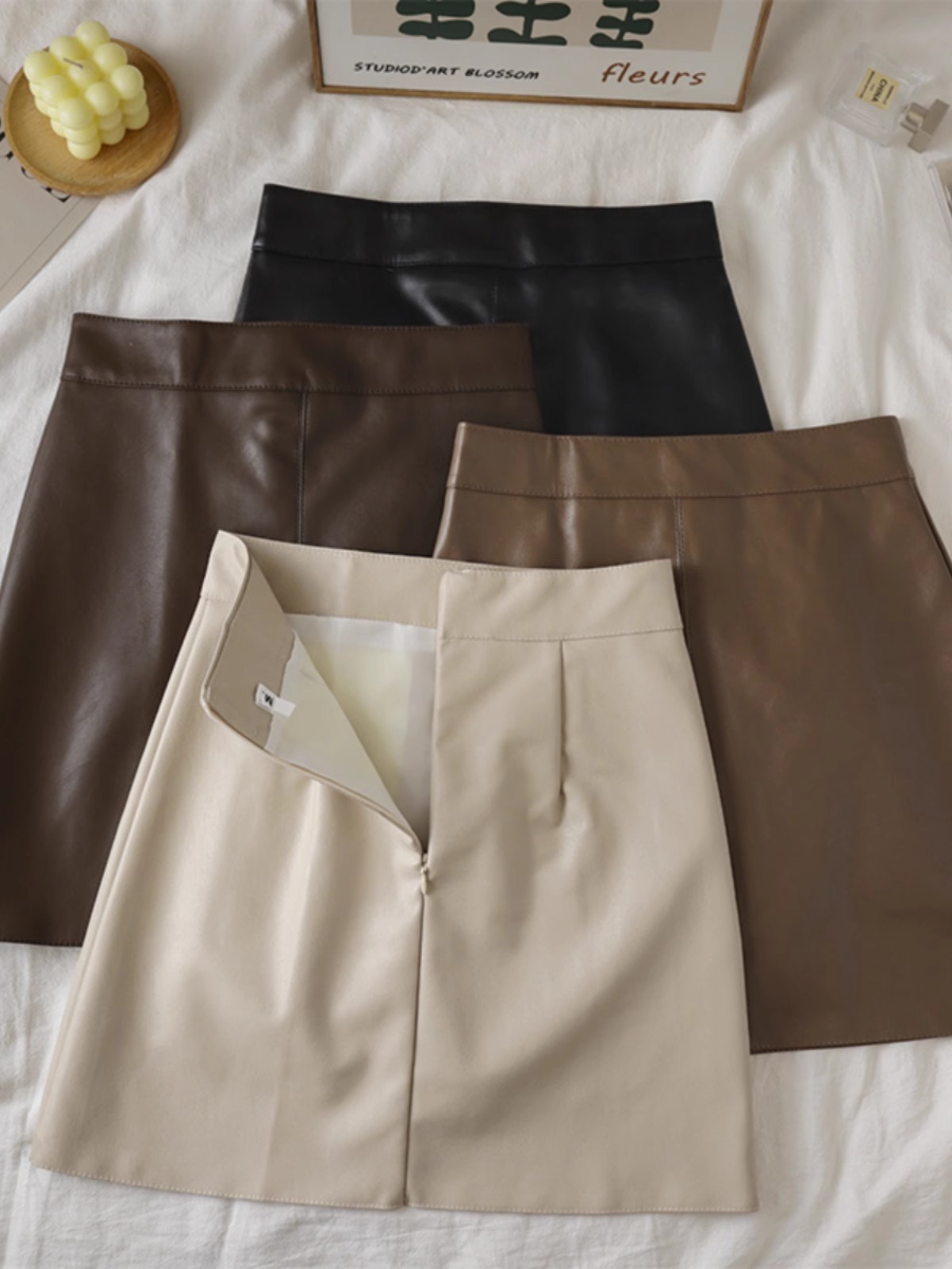 Black Retro PU Leather Skirt A- Line Skirt Autumn and Winter Women's New High Waist Slimming Hip Skirt Short Skirt