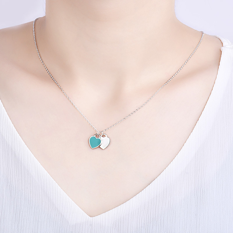 Picture of Qiaolanxuan Simple Heart Oil Dripping Enamel Red Blue Pink Three-Color Heart-Shaped t Home Necklace Clavicle Chain Women's Jewelry