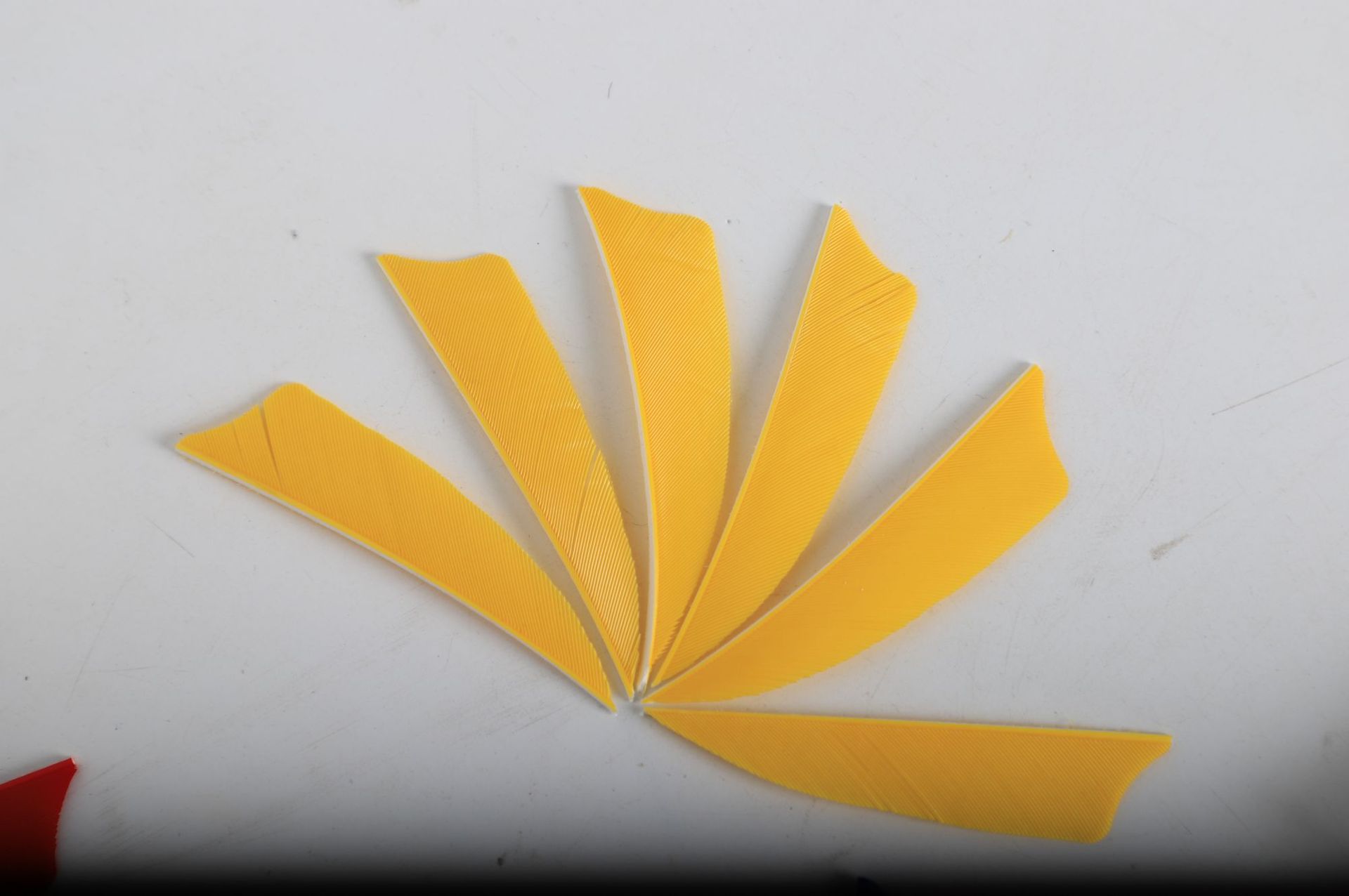 Picture of Bow and Arrow beauty hunting compound traditional arrow feather turkey feather 2.5 inch 3 inch shield Turkey real feather