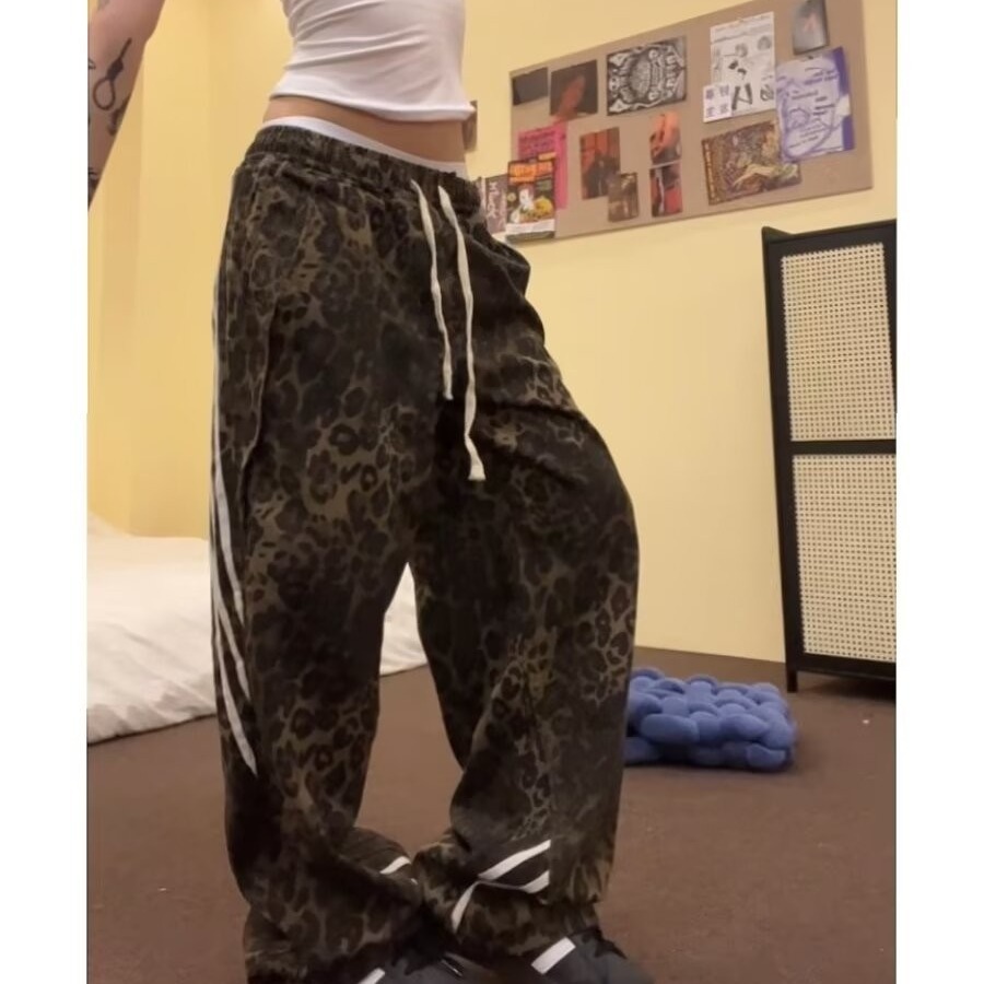 Cross-border in stock New National Fashion Original American Style Retro Leopard Striped Jeans Women and Men Loose Straight Casual Pants