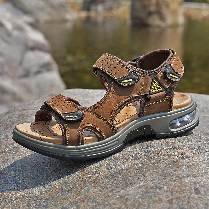 Men's Sandals 2025 Summer New Style Outer Wear Beach Shoes Youth Lightweight Breathable Outdoor Sports Sandals