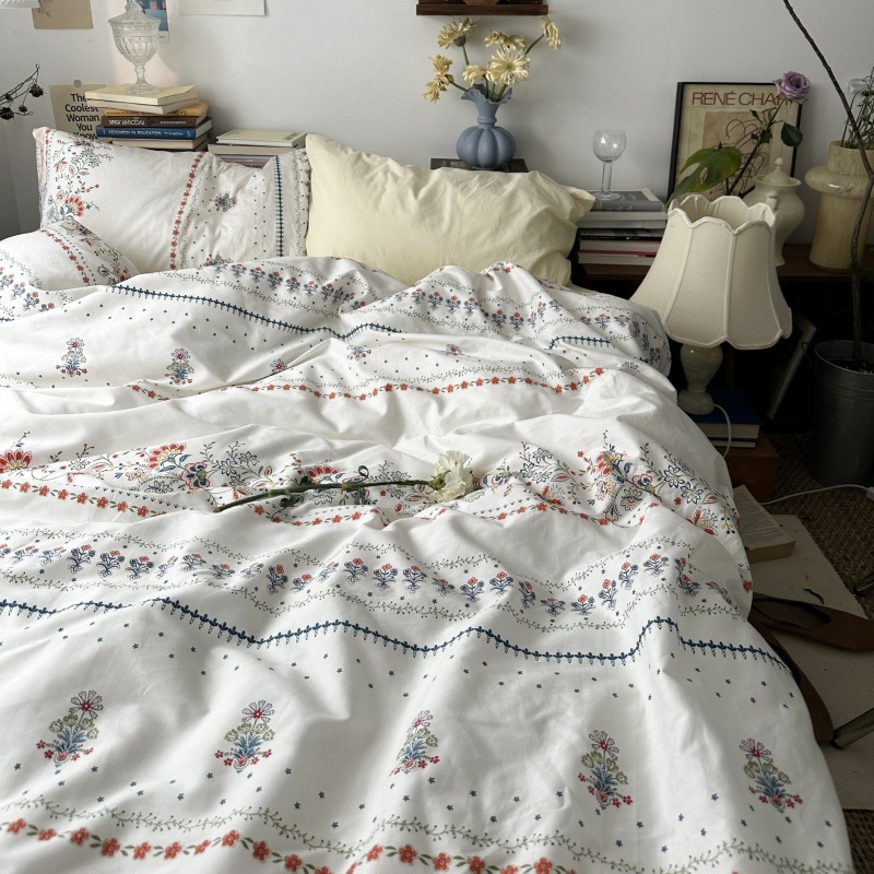 Picture of Small fresh pastoral style cotton bed four-piece set cotton bed sheet quilt cover quilt cover bed hat dormitory three-piece set