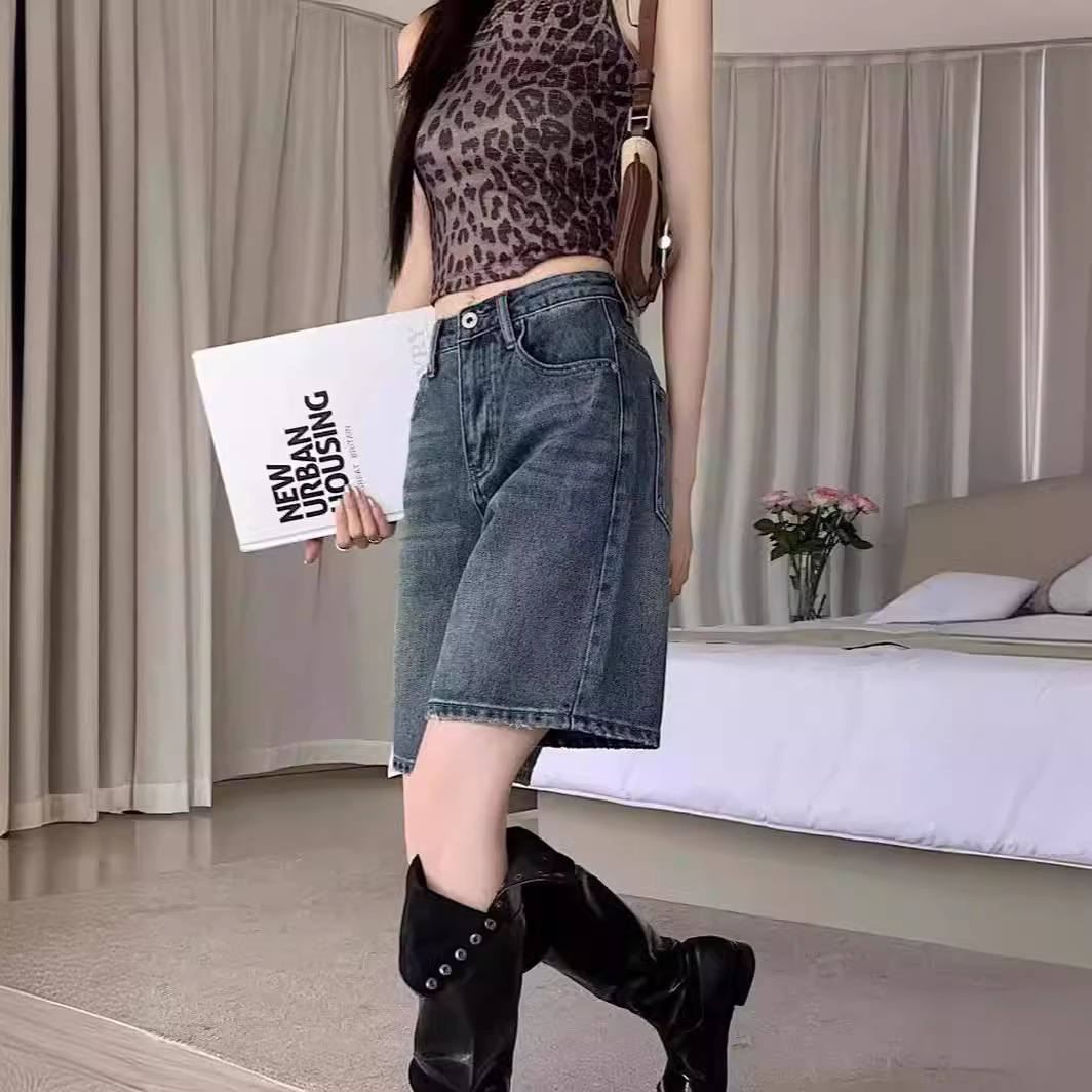 Picture of Denim Shorts for Women, Trendy and Versatile, Summer Thin, New Style, High-Waisted, Retro, Small, Loose, Straight, Slim, Five-Point Pants