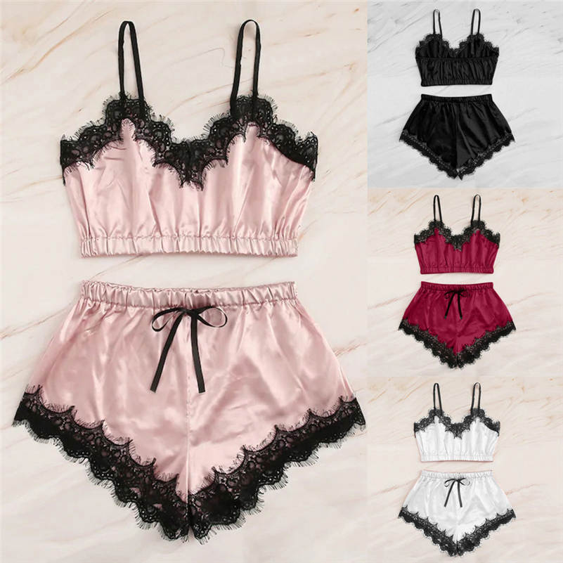 Europe and the United States cross-border explosions sexy lace lingerie strap three-point chest lace underwear suit wholesale