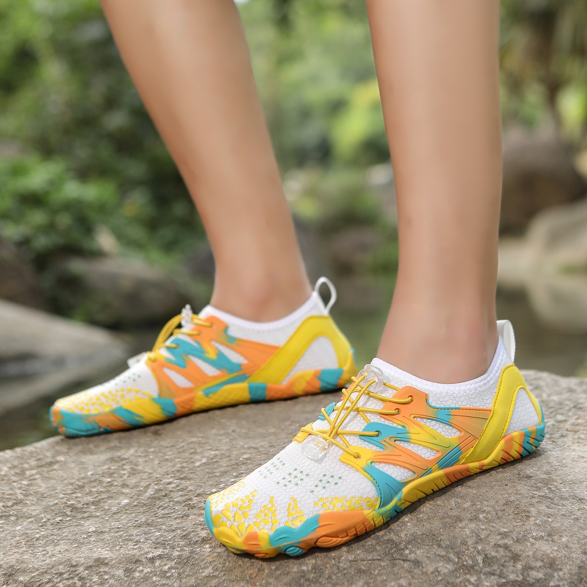 Picture of Outdoor Anti-Cut and Anti-Slip River Tracing Shoes for Couples, Beach Shoes, Quick-Drying Wading Shoes, Thick-Soled Swimming Shoes, Amphibious Shoes