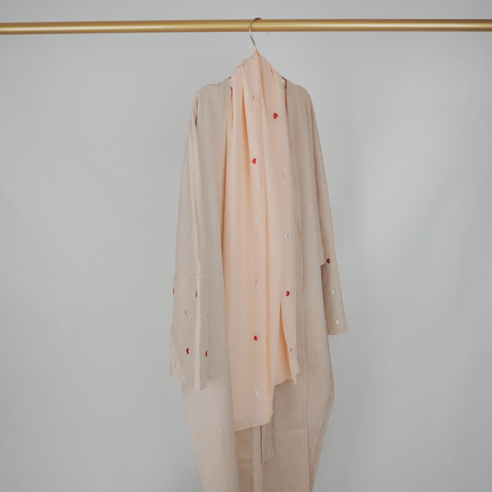 Picture of Cross-border Embroidered Ethnic Cardigan open abaya Middle East Dubai Long Sleeve Love Embroidered Linen Ethnic Costume