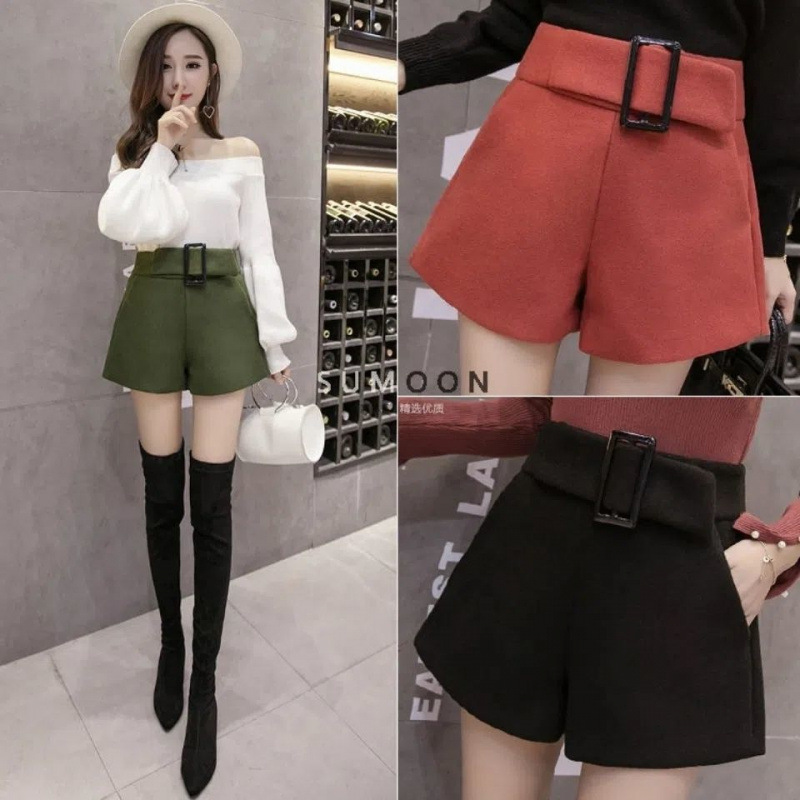 Woolen Shorts Women's Autumn and Winter Outer Wear 2024 New Explosions High Waist Winter with Boots Black Little Boots