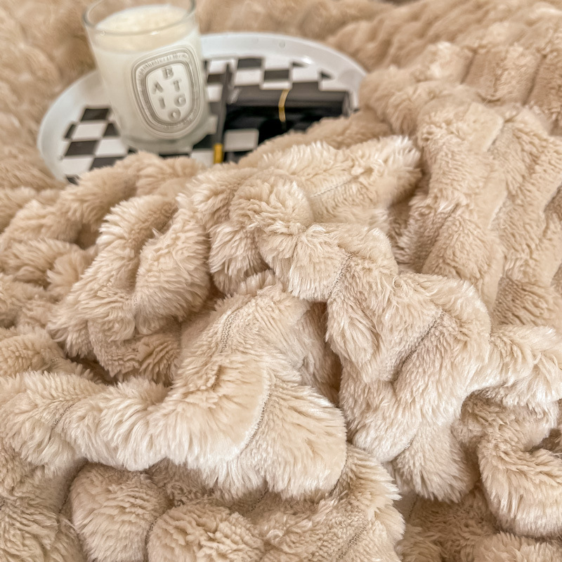 Picture of Tortoise Velvet Blanket Winter Thickened Velvet Nap Cover Blanket Bed Sheet Dormitory Student Coral Flannel Quilt