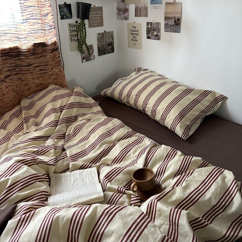 Picture of Small fresh pastoral style cotton bed four-piece set cotton bed sheet quilt cover quilt cover bed hat dormitory three-piece set
