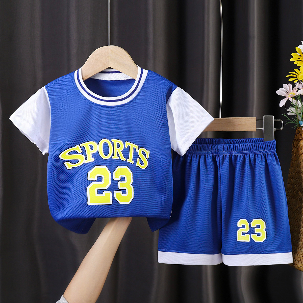 Picture of Children's short-sleeved ball suit boys sportswear girls quick-drying breathable shorts big children's children's clothing wholesale
