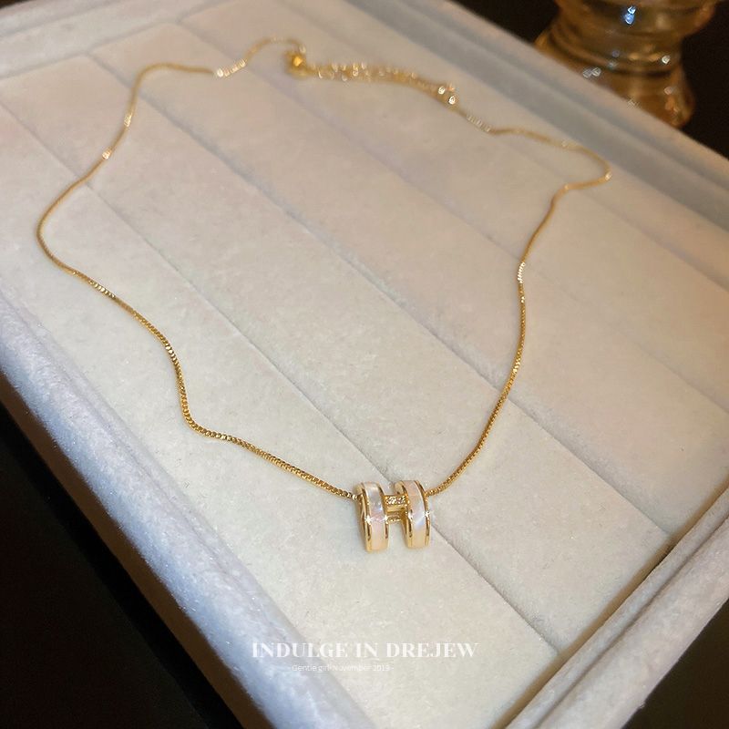 Light Luxury Letter Stereo H Necklace Women's Internet Trendy Trendy Niche Cold Style ins Super Fairy Elegant All-match Clavicle Chain