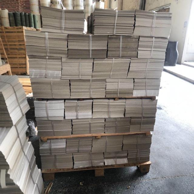 300 grams of gray bottom white board paper can be cut free of charge and can be discounted. Welcome to order