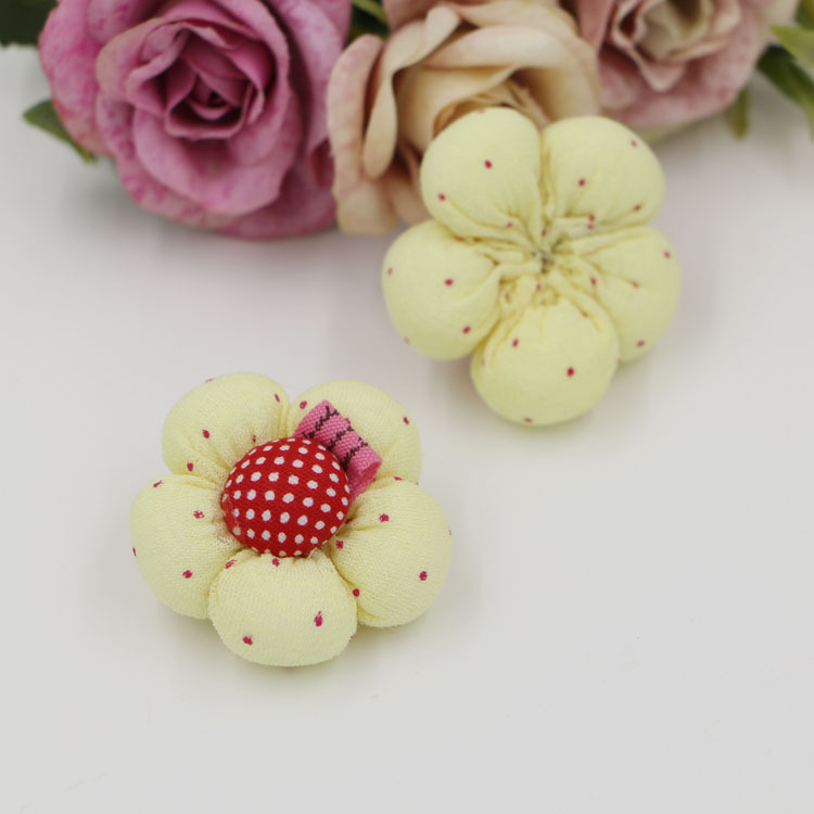 Picture of Handmade DIY jewelry accessories children hair accessories material wholesale baby hairpin fabric pumpkin flower shoes flower decoration