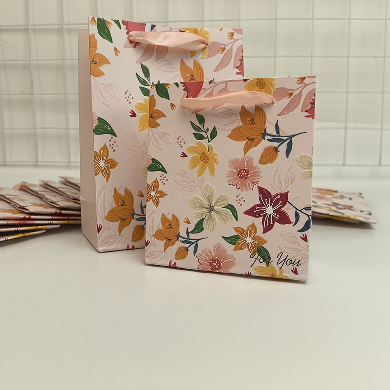 Birthday Tote Bag in stock White Cardboard Bag Gift Packaging Chinese Style Love Companion Handbag Advertising Cosmetic Packaging Bag