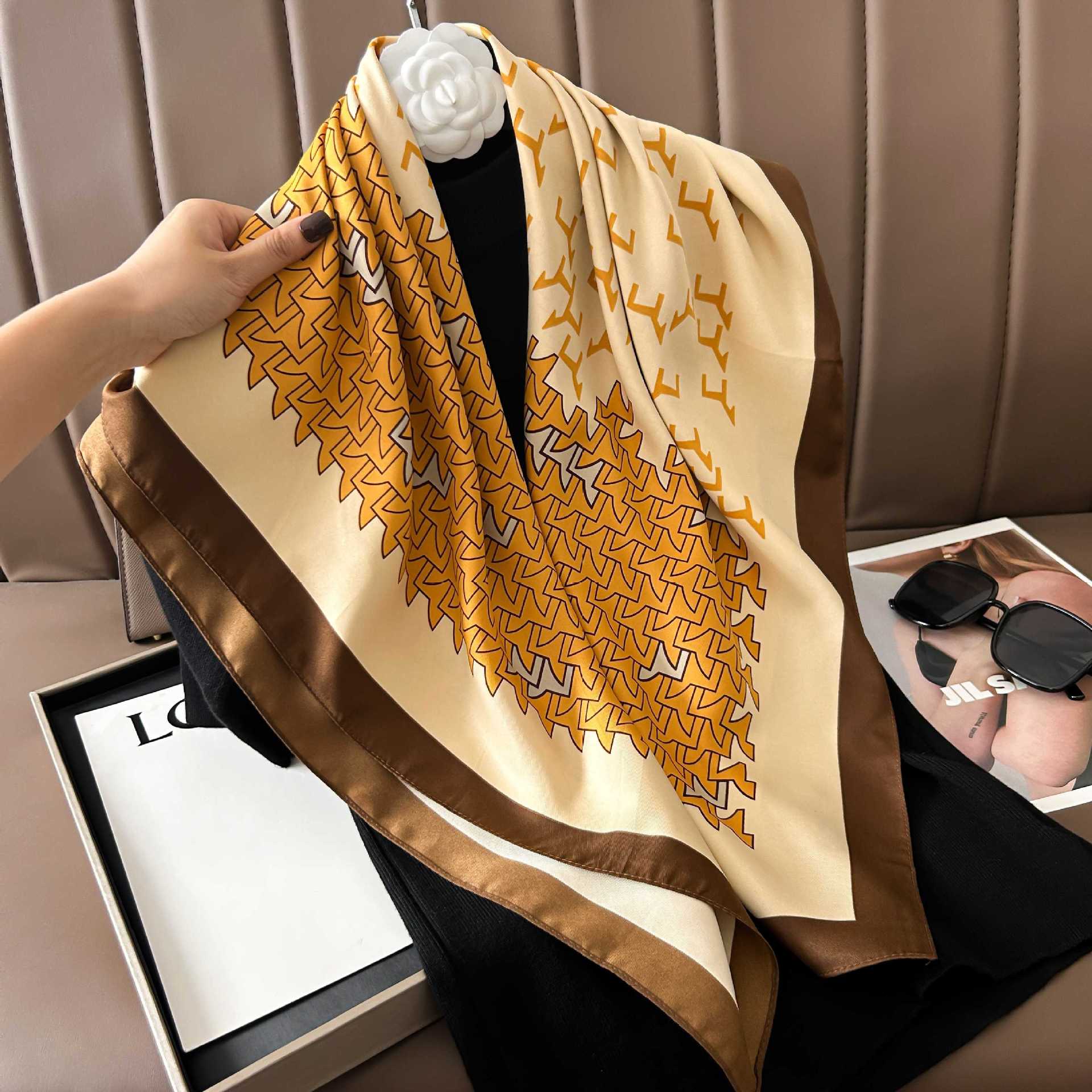 Picture of New 90cm Large Square Silk Elegant High-grade Decorative Shawl Women's Silk Scarf Fashion All-match Professional Scarf