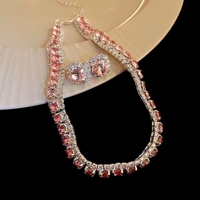 Picture of European and American light luxury high-end zircon jewelry suit necklace niche retro clavicle chain fashion Joker jewelry wholesale