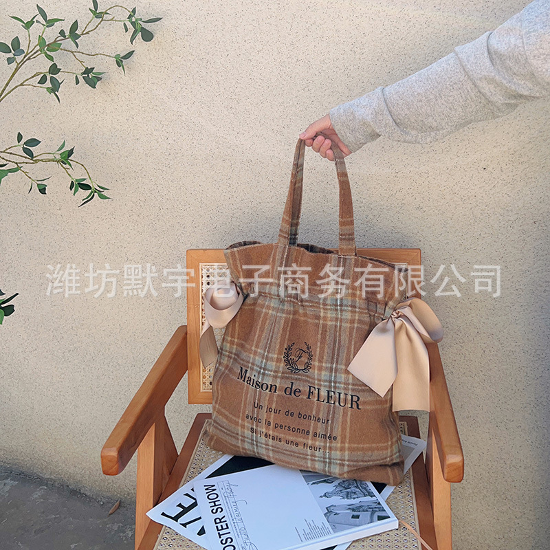 Picture of Bufan Liangpin vintage woolen plaid dance bag cute ballet girl bow shoulder bag ins