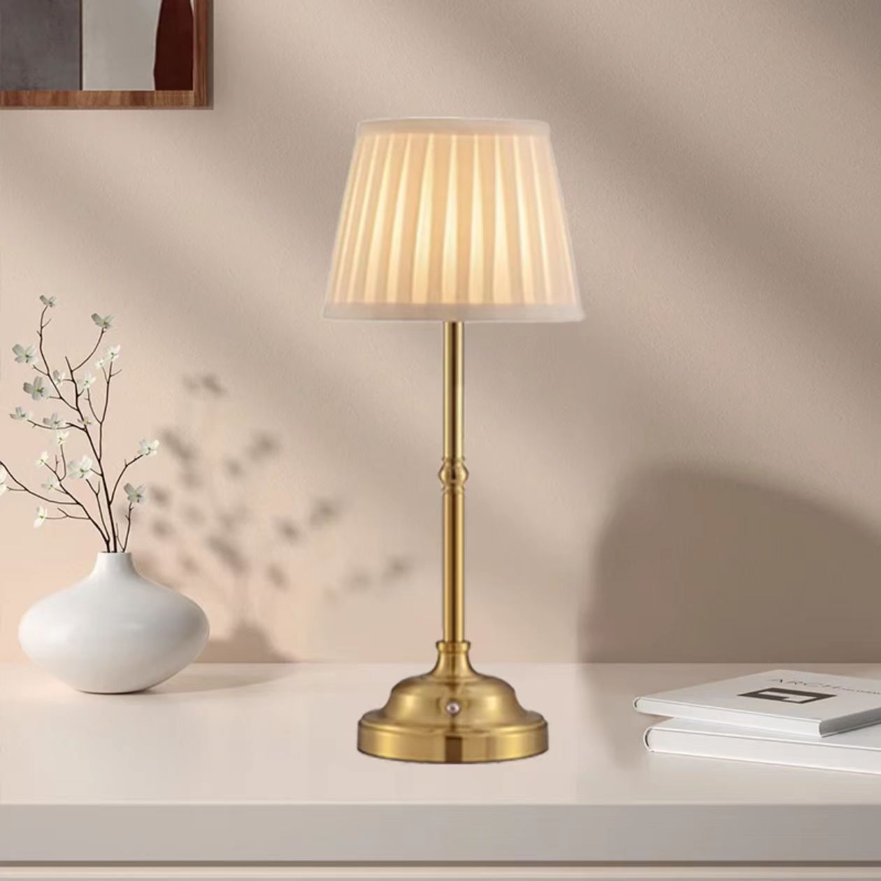 Modern Simple Charging Cloth Cover Creative Desk Lamp Table Lamp Dining Table Atmosphere Lamp Advanced Sense Bedroom Bedside Lamp Nightlight