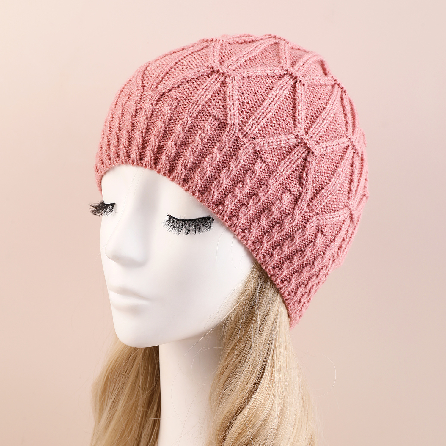 Picture of Single-Layer Twist Pullover Hat Autumn and Winter New Cross-Border Knitted Wool Pile Hat for Men and Women, Warm and Fashionable Ear Protection Hat